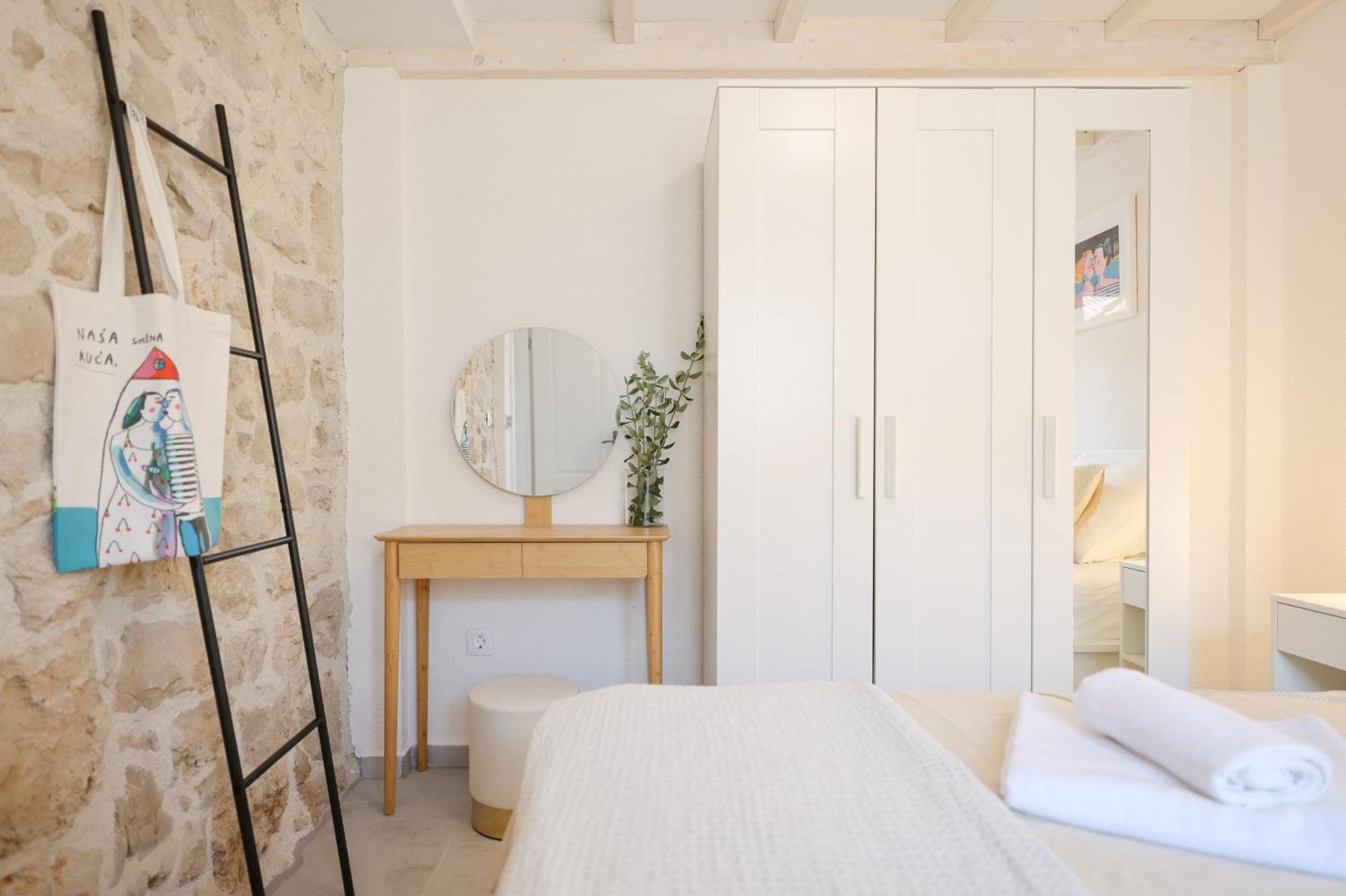 Ražanac Stone House Loleヴィラ エクステリア 写真